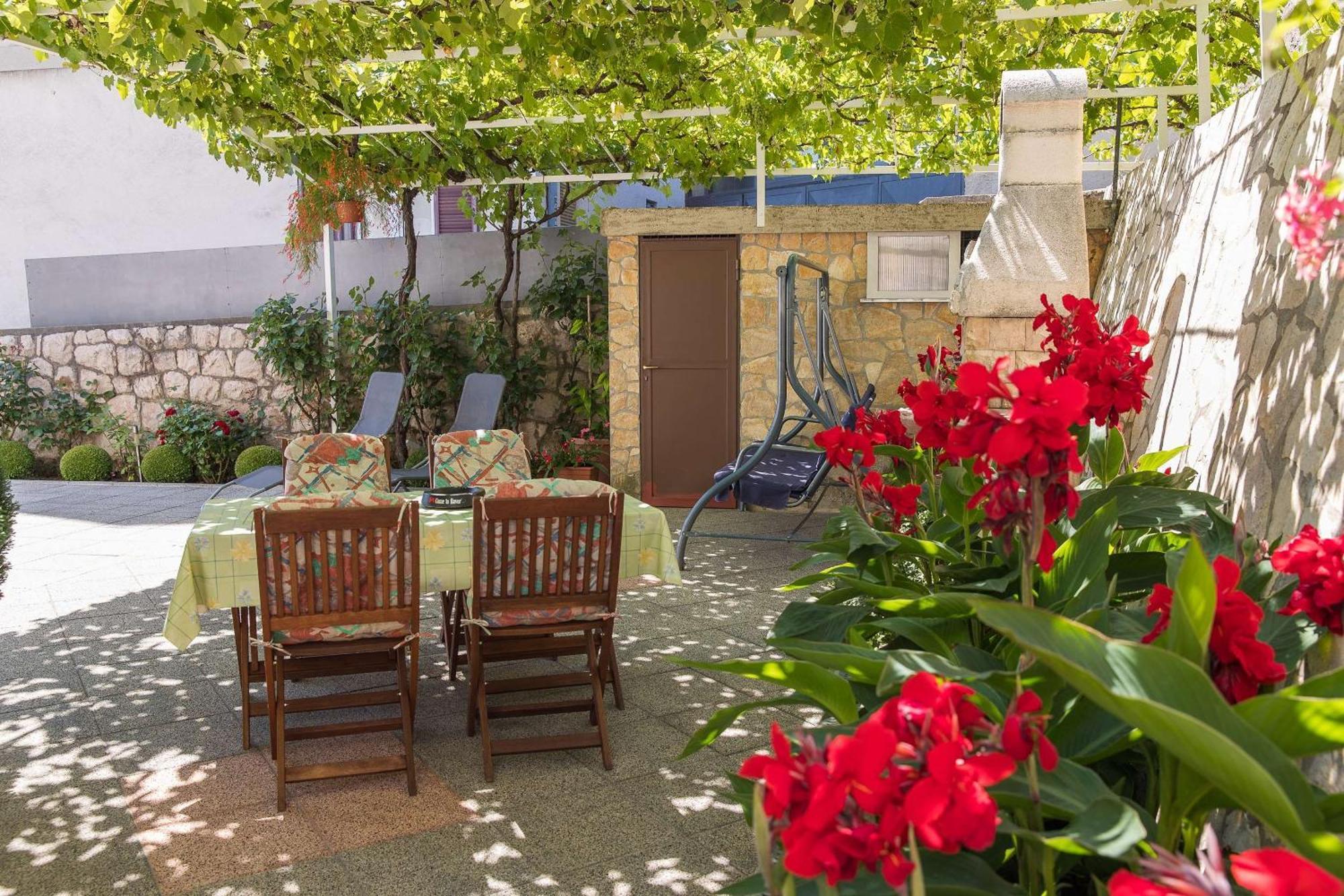 Apartment Karla Bribir  Exterior photo
